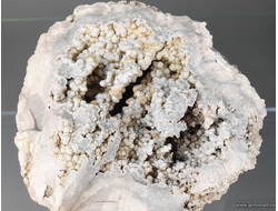 Агат, халцедон, почки в пустоте конкреции. Россия. 120*110*60мм