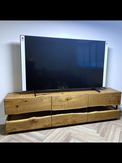 тумба под телевизор из слэбов карагача