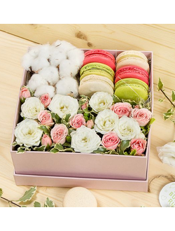 ЦВЕТОЧНЫЙ БОКС С МАКАРОНС