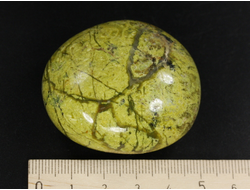 Опал зелёный, полировка, Мадагаскар (49*45*25 мм, 75 г) №35481