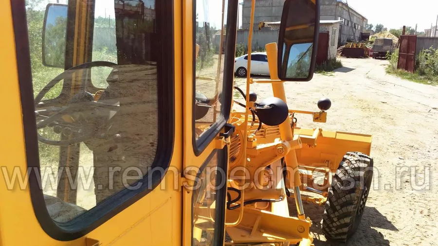 Автогрейдер ДЗ-180 после полного капремонта