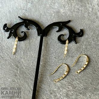 Швензы-крючки ЛЮКС "Четыре кристалла" 15х4 мм, покрытие позолота 14К, цена за пару