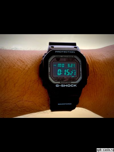 Часы Casio G-Shock GW-M5610BWD20-1ER