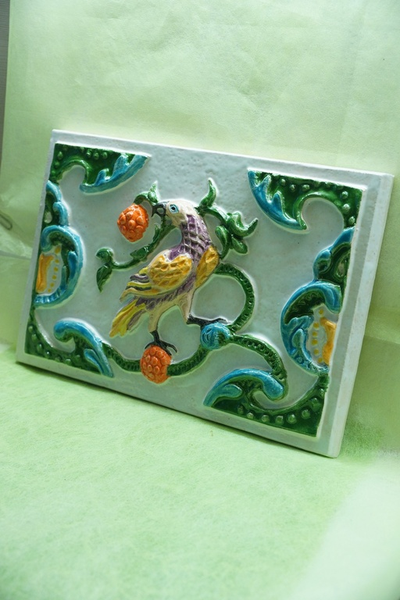 Соловей и праздник урожая (фасадный изразец)