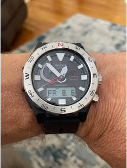 Часы Casio Pro Trek PRW-6800-1