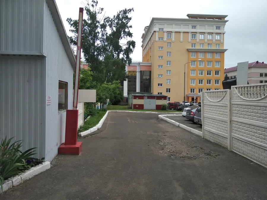 Установка радиомодуля, программирование пультов, техническое обслуживание автоматического шлагбаума.