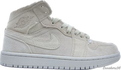 Nike Air Jordan 1 Retro all Black (с мехом) Мужские (40-45)