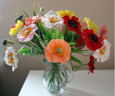 Букет разноцветных маков "Двадцать пять!". Полимерная глина.