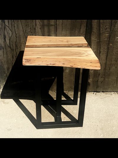 стол река из массива карагача с заливкой эпоксидной смолой