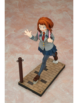 Фигурка 1/8 Отяко Урарака (Uraraka Ochaco School Uniform Ver.)