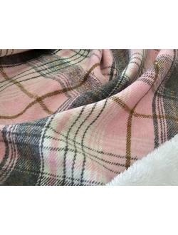 Клетка с мехом  STM 1019  Цвет 1 Остаток 4 метров Незначительный дефект (частичная грязь с изнанки)