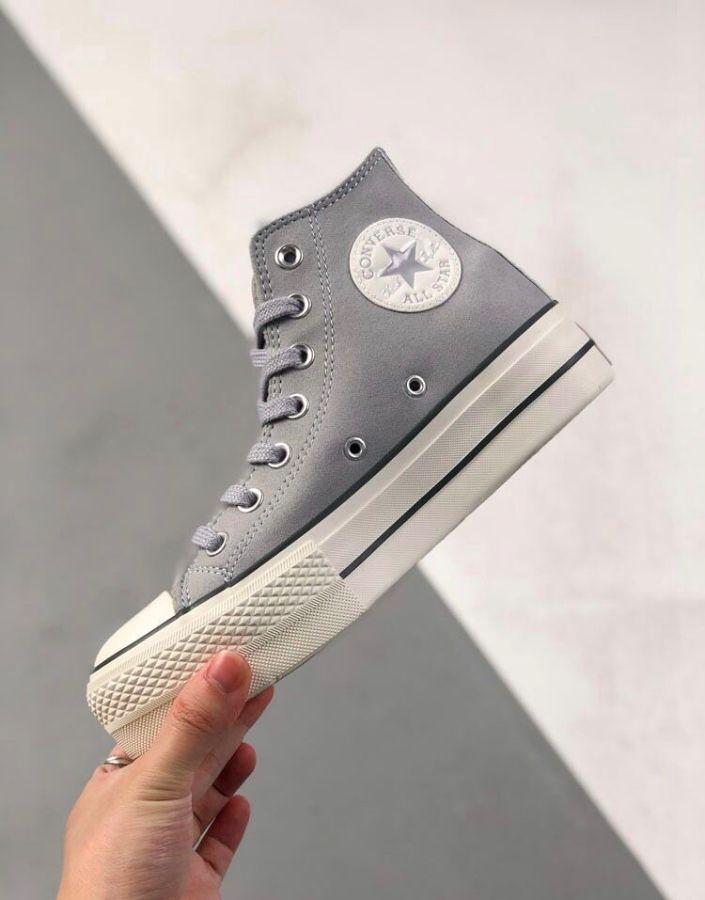 Converse Chuck Taylor Lift Platform