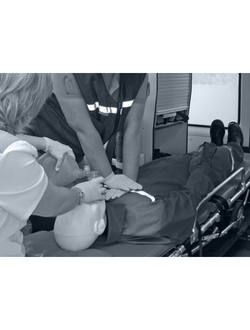 массаж сердца на манекене Спасатель