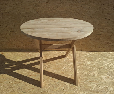 Стол круглый 850*850*740; лиственница