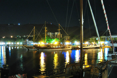 Дискотека в открытом море "Корсар"