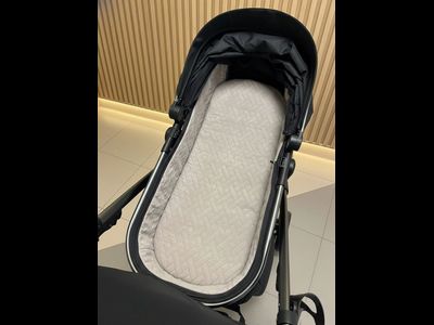 Детская коляска 3 в 1 Luxmom 710 Черный