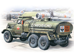 Сборная модель: (ICM 72561) Бензозаправщик Зил-157
