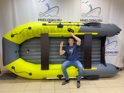 Моторная лодка Таймень NX 3800 НДНД PRO MAX желтый/графит вместительность