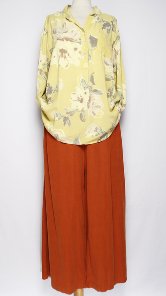 РУБАШКА БОХО "Карман пайетки" размытые цветы коралл, желтая до р.54