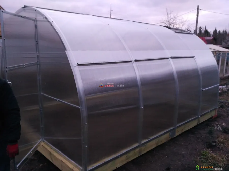 Теплица из сотового поликарбоната с раздвижной крышей от Ариком в Перми и Кунгуре