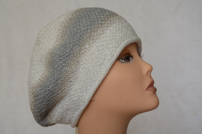 Женский берет Vizio Италия 6607 белый с серой полосой