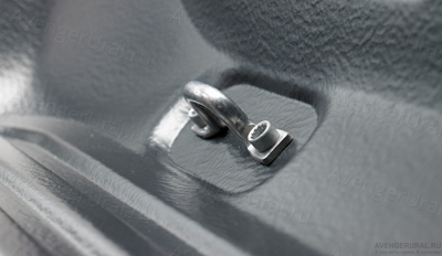 Пластиковый защитный вкладыш в кузов