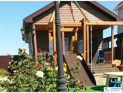 Коттедж на Прибрежной №37  4-5 местный с бассейном и красивым двором