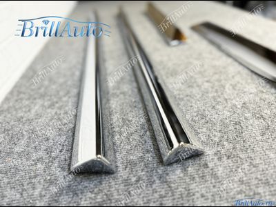 Молдинги Lexus LX 2016+ узкие хром