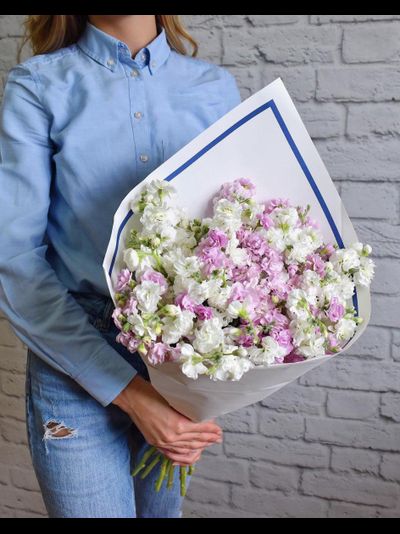 Букет из маттиолы "Мечта"