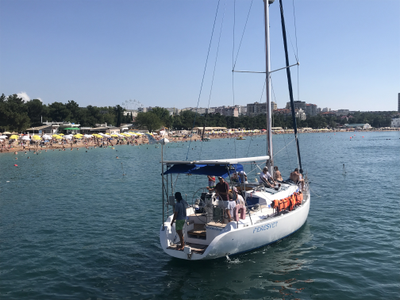 Яхта "София"