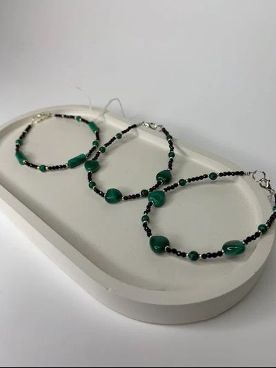 Браслет малахит/шпинель, разные виды