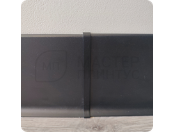 Плинтус алюминиевый ПЛ-80 Черный в интерьере