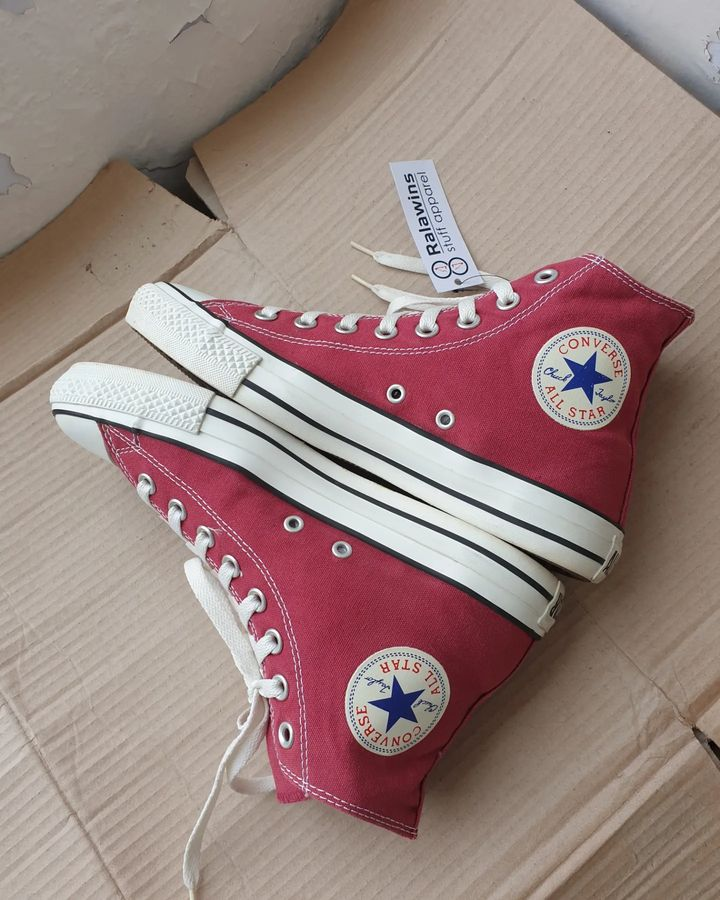 Converse saddle deals