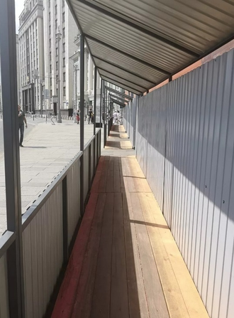 Забор для стройки 3ВП с козырьком в Москве | Горзабор