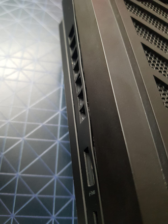 HP OMEN 17-CB0052UR ( 17.3 FHD IPS 144HZ I7-9750H RTX2070(8GB) 16GB 512SSD )