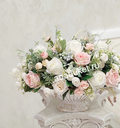 Волшебница № УНС028 - Композиция из искусственных цветов - Купить в Москве