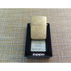 Зажигалка бензиновая Zippo Armor 28496
