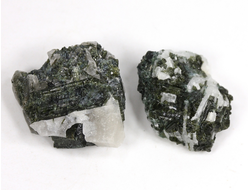 Турмалин зеленый на кварце, в ассортименте, Бразилия (23*25*5 мм, 7 г) №36195