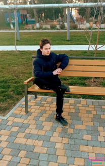 Максим Лапенко