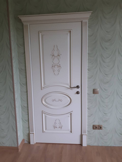 PORTE RICHI (Беларусь). АРБАТ, ПАОЛА (Л63), Ral 9010/ ПАТИНА ЗОЛОТО. ПОЛОТНО ГЛУХОЕ