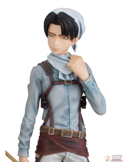 Фигурка Леви (Levi Cleaning Ver.)