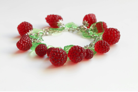 Потрясающая малина из эпоксидной смолы. Работа Виолетты Кулеш. Использован молд "Малина микс"