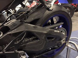Карбоновые накладки на маятник Carbon2Race Yamaha R1 2015 - 2018