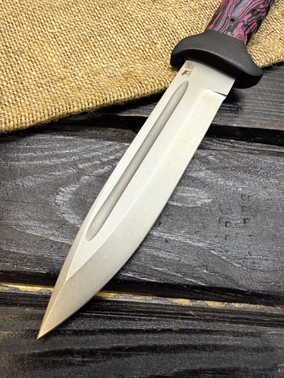 Подарочный нож 6Х9С сталь VG-10, рукоять комбинированная G10 и микарта фиолетовая