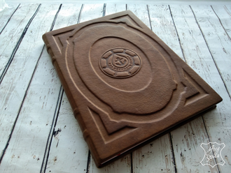 тиснение, подарок руководителю, ежедневник с логотипом, ежедневник на заказ, кожаный ежедневник