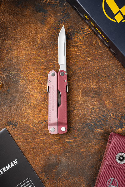 Leatherman Rebar с чехлом Heathered Cranberry