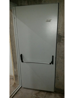 дверь    противопожарная ДПМ-01/60 с системой антипаника 2100*900 - 1,4 мм