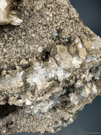 Горный хрусталь с включениями хлорита. Северная Осетия. 120*70*50мм