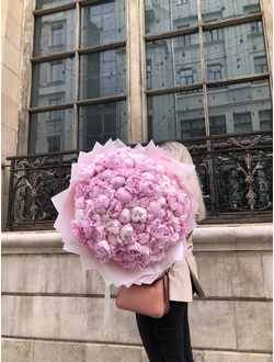 Букет из 101 пиона