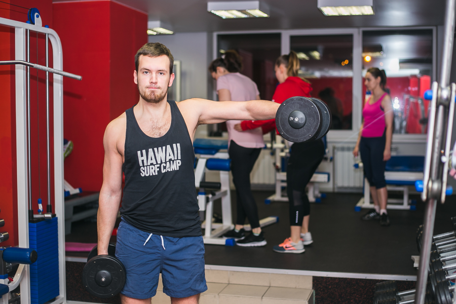 fitnes klub pioner trenazhernyj zal i